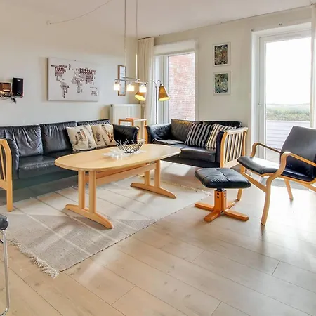 Leilighet Arabella - 2-3km From The Sea By Interhome